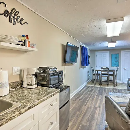Centrally Located Sturgis Apt On Main St With Garage Extérieur photo