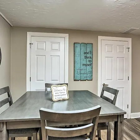 Centrally Located Sturgis Apt On Main St With Garage Extérieur photo