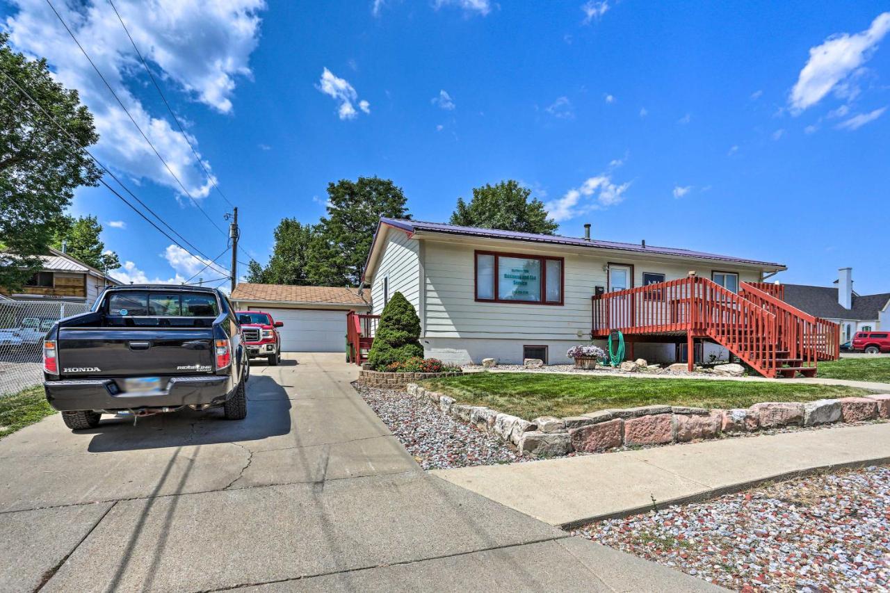 Appartement Centrally Located On Main St With Garage *